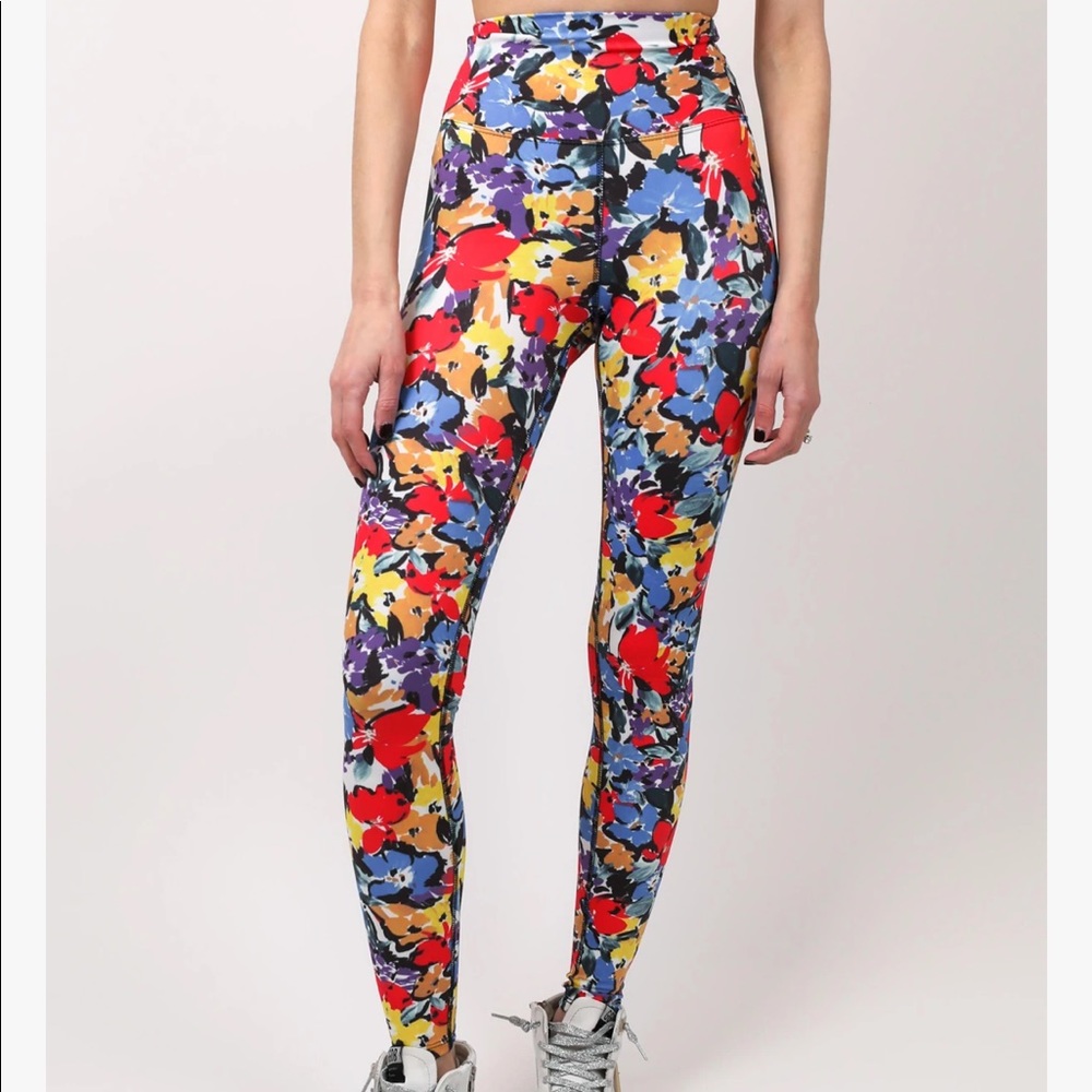 Worn Once! Beach Riot Piper leggings in Buttercup Floral size XS